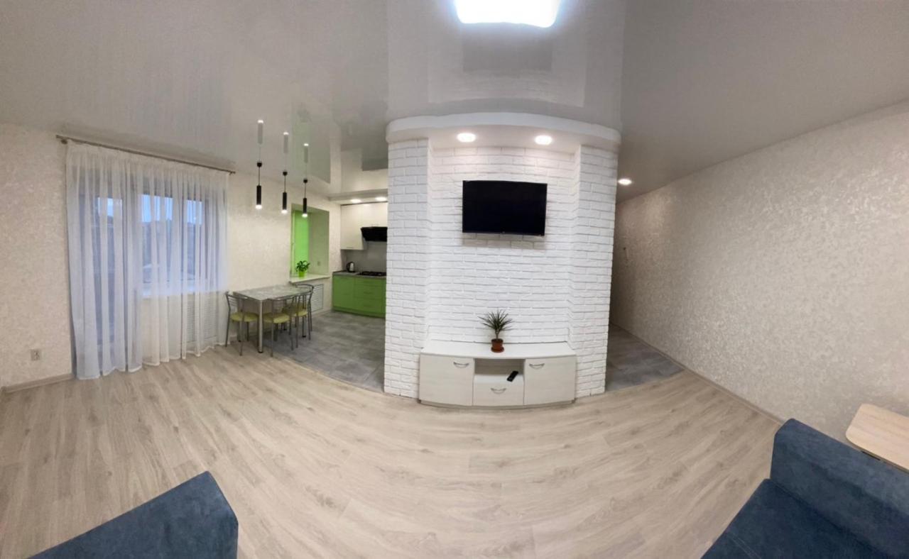Suite Mira Avenue Center Двухкомнатная Квартира в центре возле ТЦ Мегацентр Чернігів Екстер'єр фото