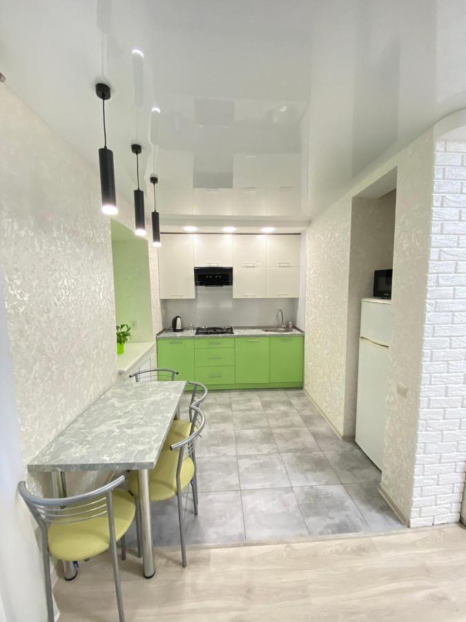 Suite Mira Avenue Center Двухкомнатная Квартира в центре возле ТЦ Мегацентр Чернігів Екстер'єр фото
