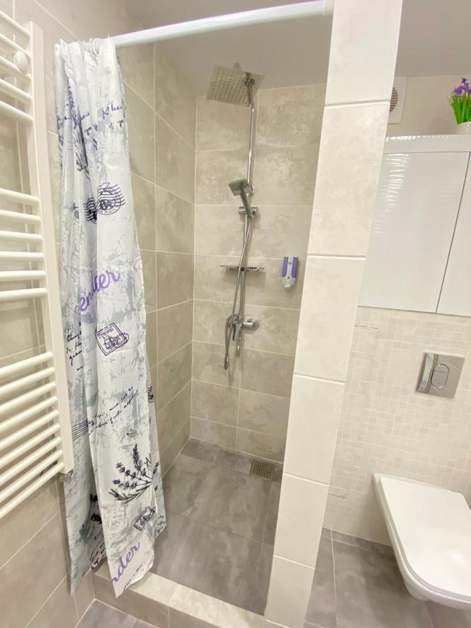 Suite Mira Avenue Center Двухкомнатная Квартира в центре возле ТЦ Мегацентр Чернігів Екстер'єр фото
